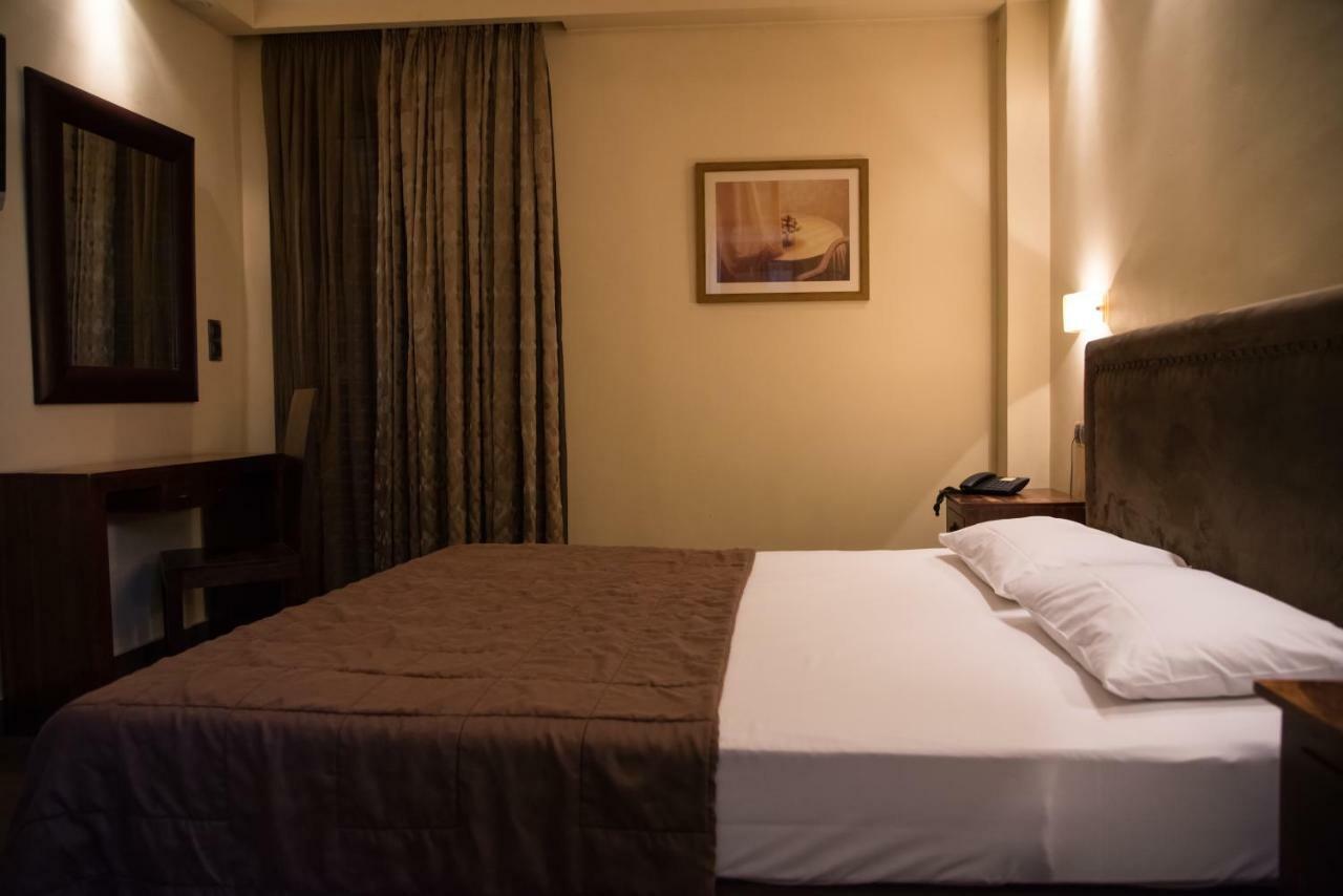 Hotel Maroussi Афины Экстерьер фото